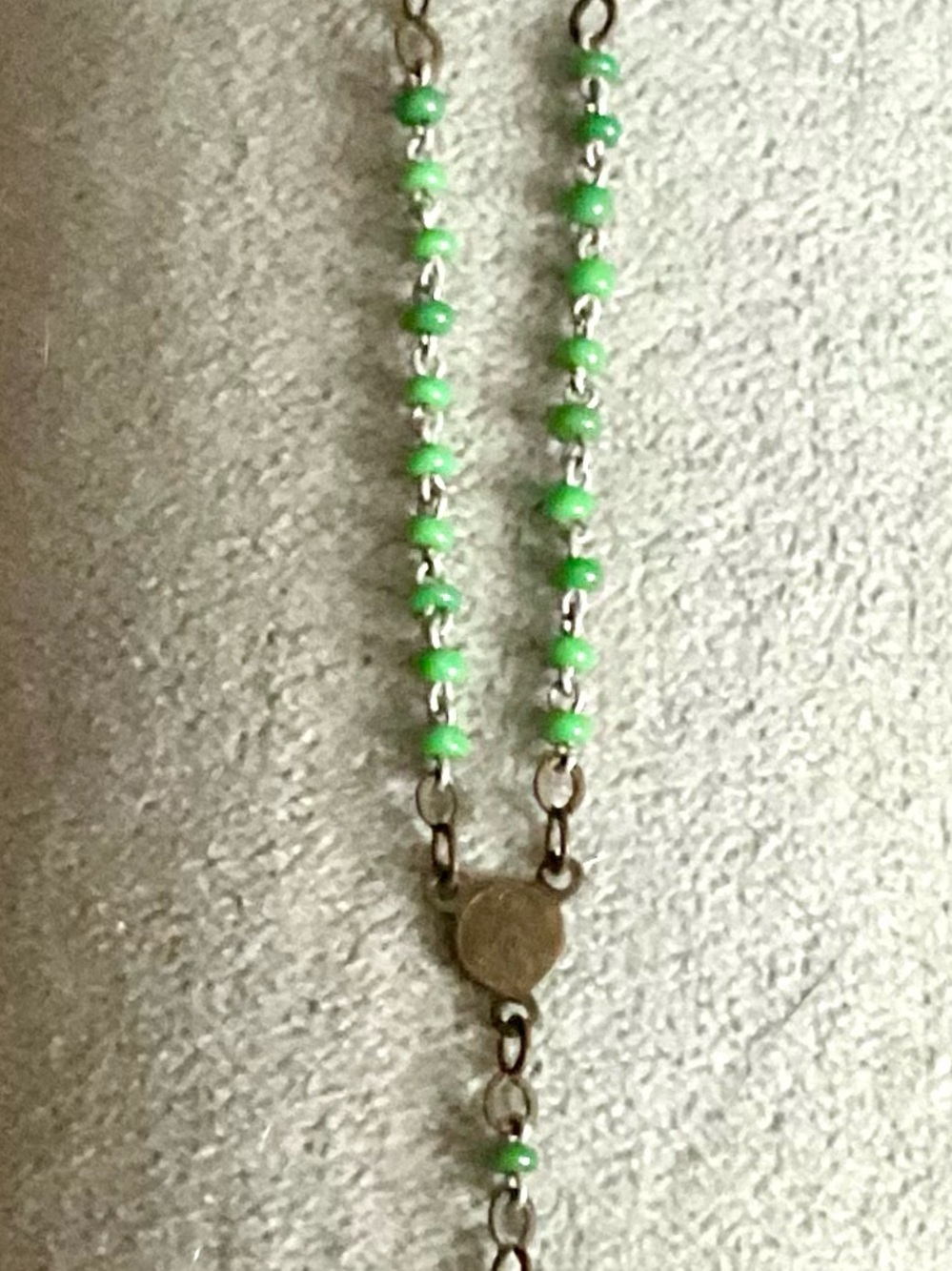 Vintage Tiny Green Beaded Glass Rosary - 8-1/4” - Picture 8 of 10